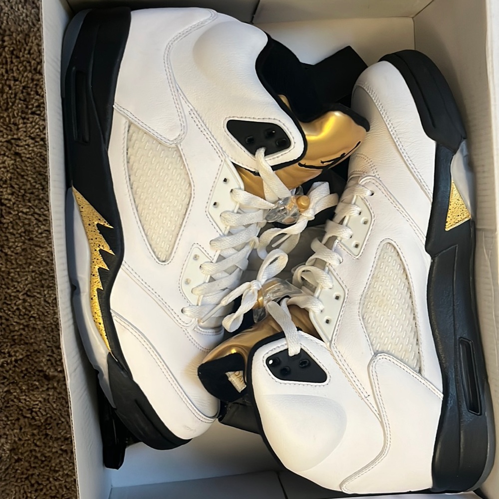 Jordan 5s White Black & Gold Size 11